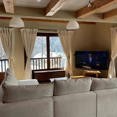Casa vacanze Di Lusso All'interno Del Prestigioso Complesso La Montanina *